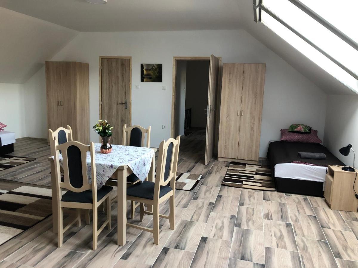 Lukacs Vendeghaz Hotel Erdohorvati Bagian luar foto