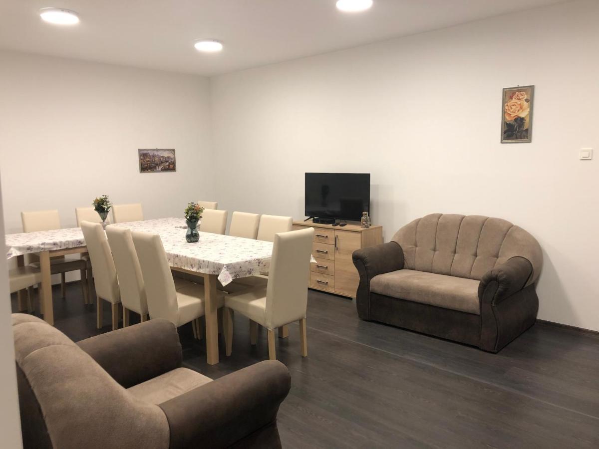 Lukacs Vendeghaz Hotel Erdohorvati Bagian luar foto